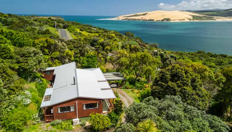 21 Signal Station Road, Omapere