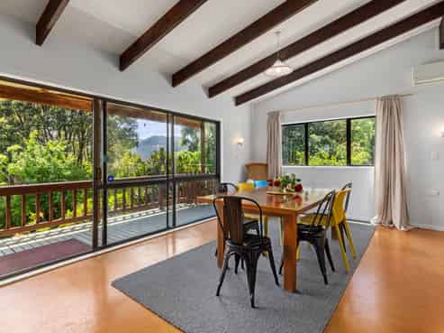 21 Signal Station Road, Omapere