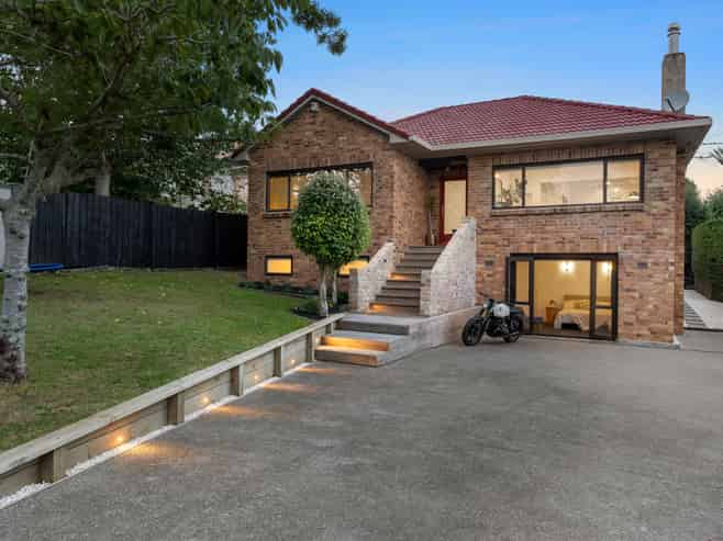 13 La Veta Avenue, Mount Albert