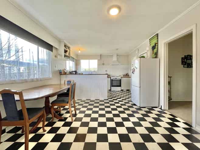 10 Kentucky Street, Totara Park