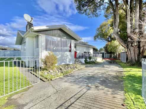10 Kentucky Street, Totara Park