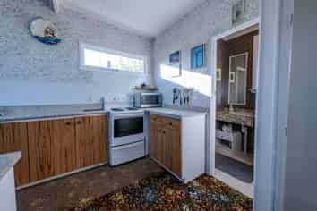 8 Matai Street, Kaka Point