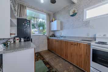 8 Matai Street, Kaka Point