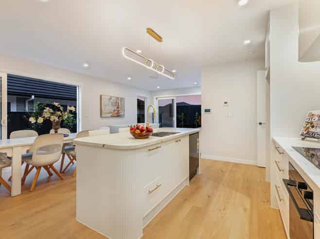 371 Te Taruna Drive, Milldale