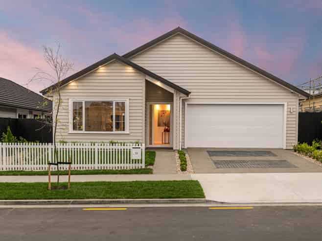 371 Te Taruna Drive, Milldale