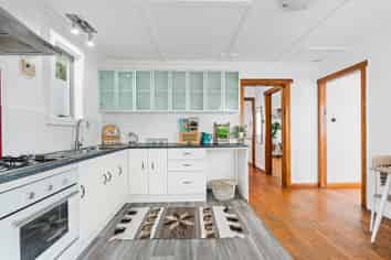 102 Centennial Avenue, Waitara