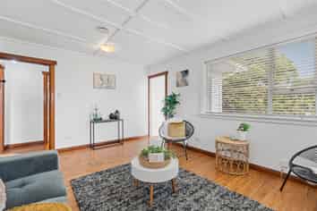 102 Centennial Avenue, Waitara