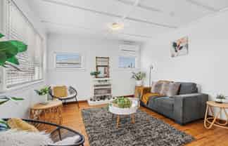 102 Centennial Avenue, Waitara