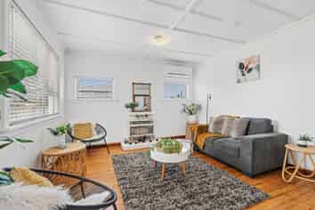 102 Centennial Avenue, Waitara