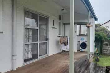 1024 Waipuna Street, Mahora