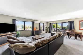 30 Banbury Crescent, Fairfield