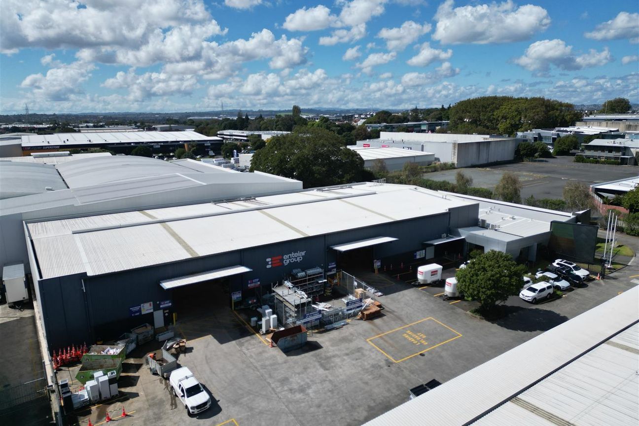 CBRE | Premium Central Industrial HQ - Ansicht 4