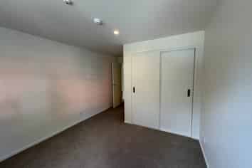 GB/20 Morning Star Place, Mount Albert