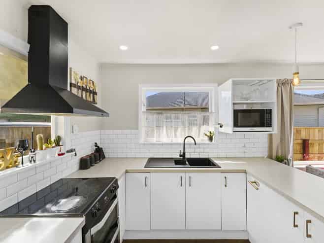 243 Wellington Road, Wainuiomata