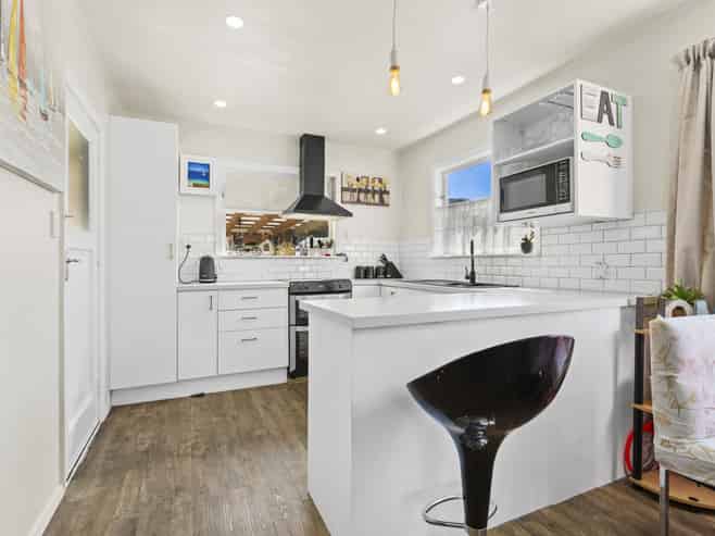 243 Wellington Road, Wainuiomata