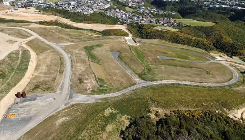 .. Sections, Grenada Village