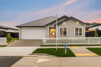 379 Te Taruna Drive, Milldale