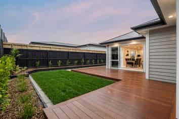 379 Te Taruna Drive, Milldale