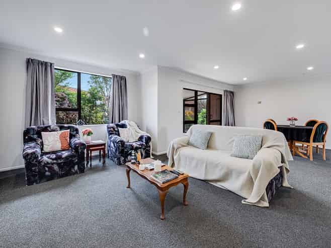 100 High Street, Masterton