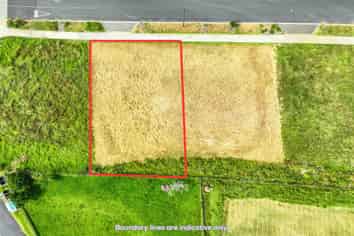 4 Awanui Road, Red Beach