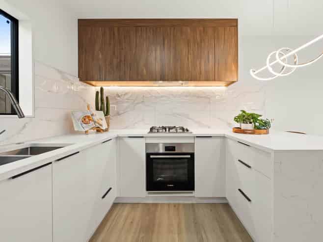 84B Botany Road, Botany Downs