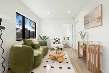 84B Botany Road, Botany Downs