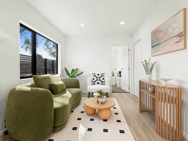 84B Botany Road, Botany Downs