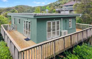 2/2 Karapiti Place, Glen Eden