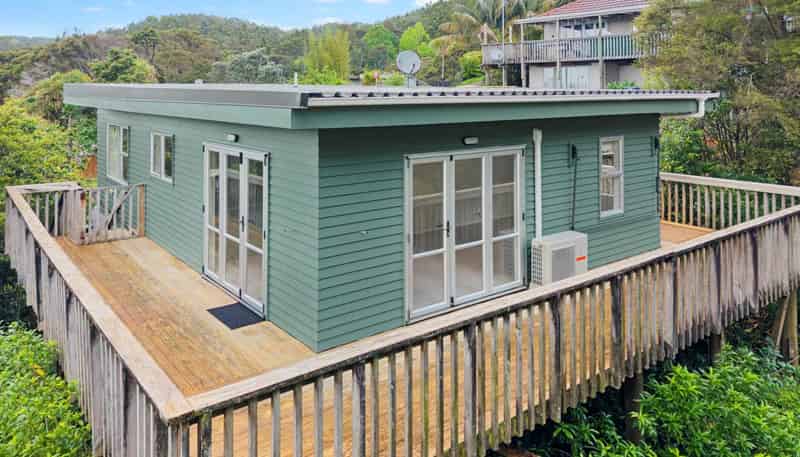 2/2 Karapiti Place, Glen Eden