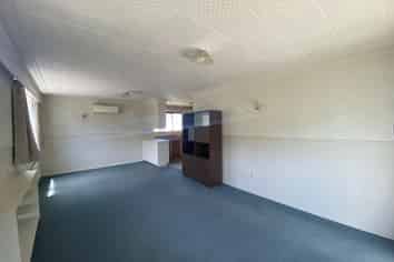 8B Carnarvon Street, Belleknowes