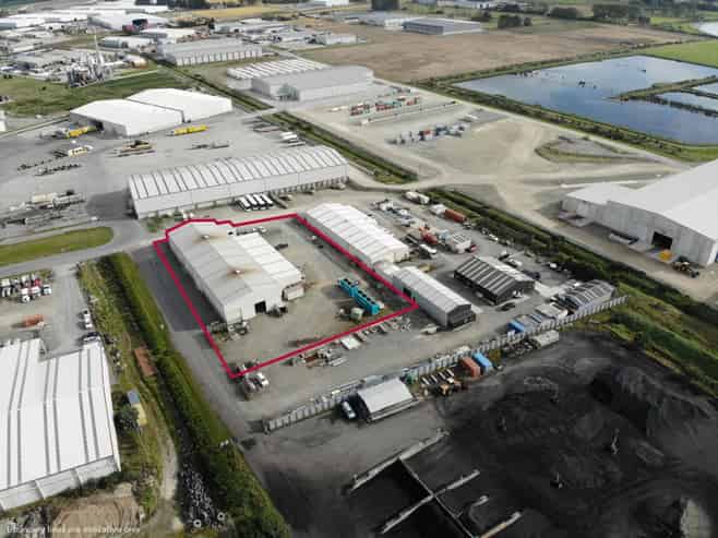 Engineering workshop or storage with large yard