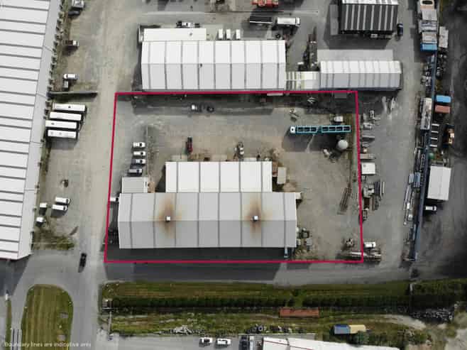 Engineering workshop or storage with large yard