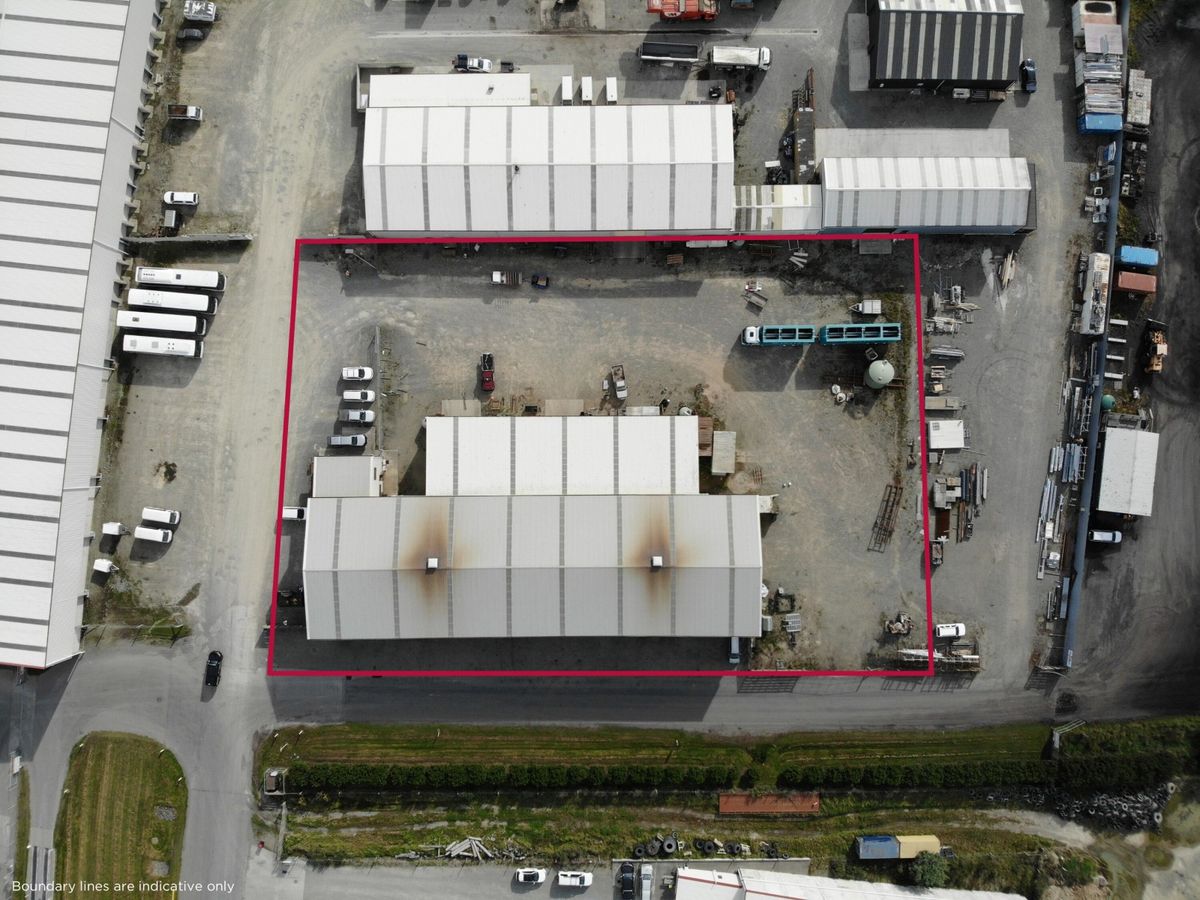 Engineering workshop or storage with large yard - Widok 2