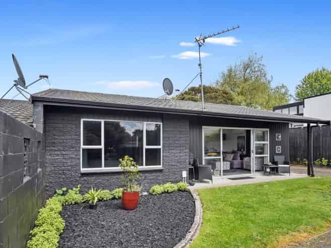 2/586 Bank Street, Te Awamutu