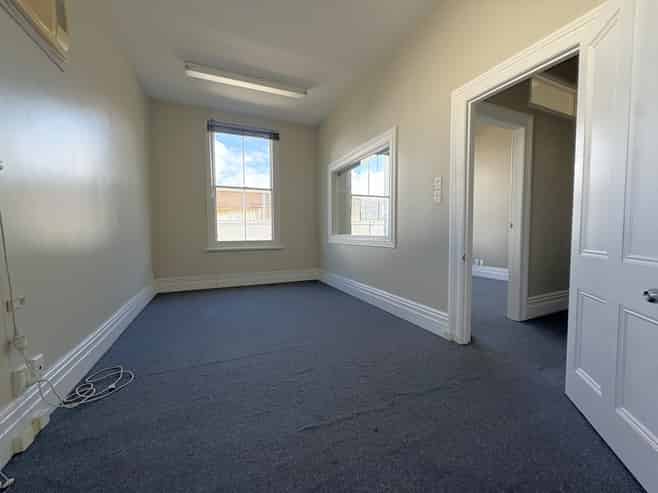 Scarce Eden Terrace Standalone Opportunity