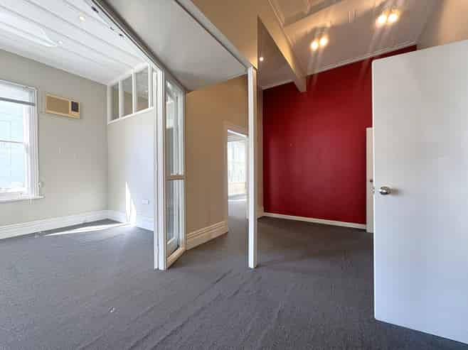 Scarce Eden Terrace Standalone Opportunity