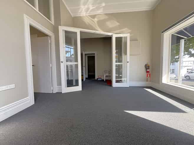 Scarce Eden Terrace Standalone Opportunity