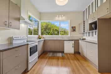 77 Shetland Street, Wakari