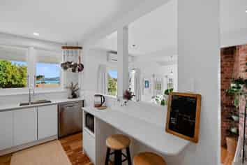 3/15A Kerr Street, Devonport