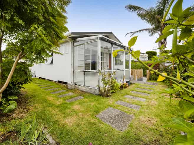 64 Ngamotu Road, Spotswood