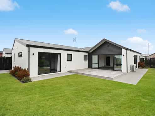 69 Trewern Avenue, Greenhill Park