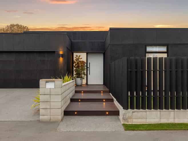 27 Mayfield Avenue, Saint Albans