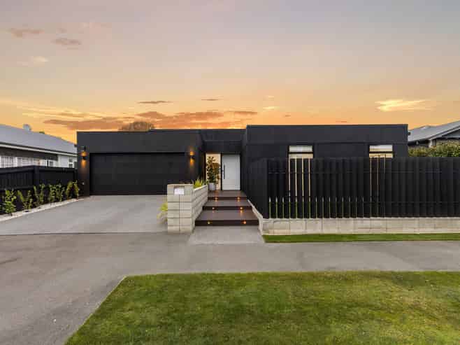 27 Mayfield Avenue, Saint Albans