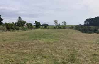 Near 156 Mimi Road, Mimi