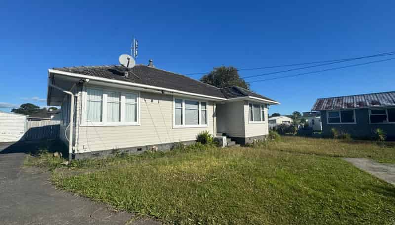 6 Nairn Place, Otara