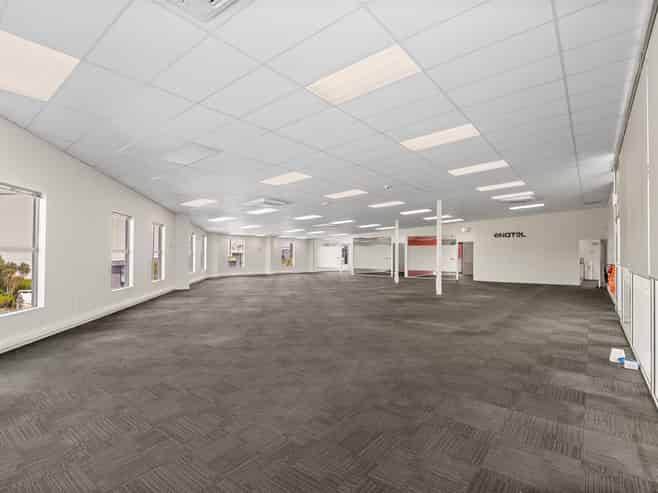 Modern Office/Warehouse with Excellent Parking