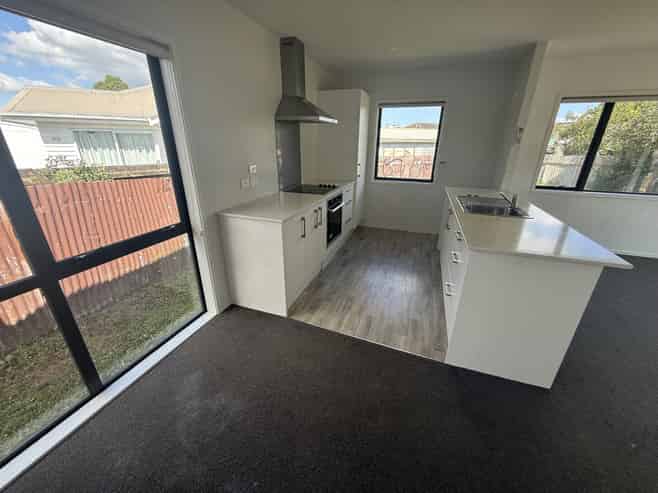 6A Nairn Place, Otara