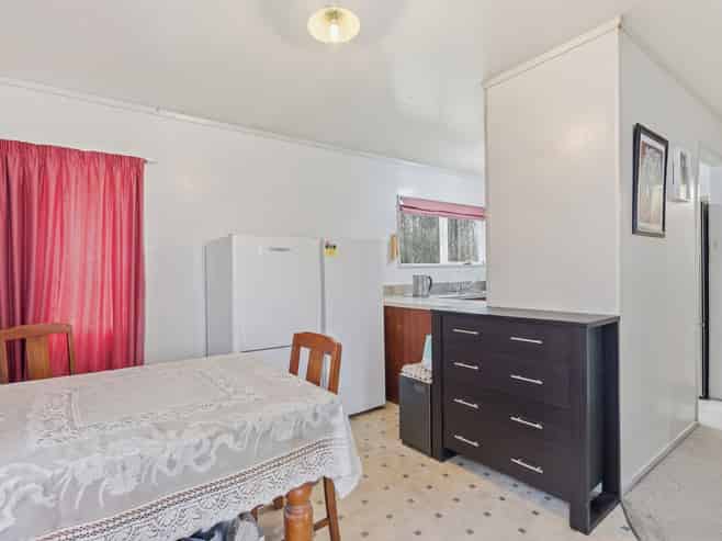 52 View Road, Hikurangi