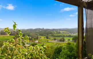 52 View Road, Hikurangi