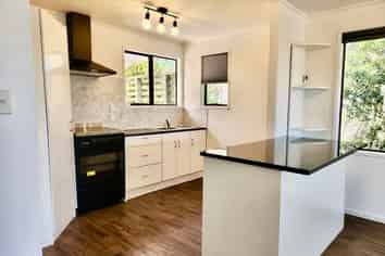 87 Solar Road, Glen Eden